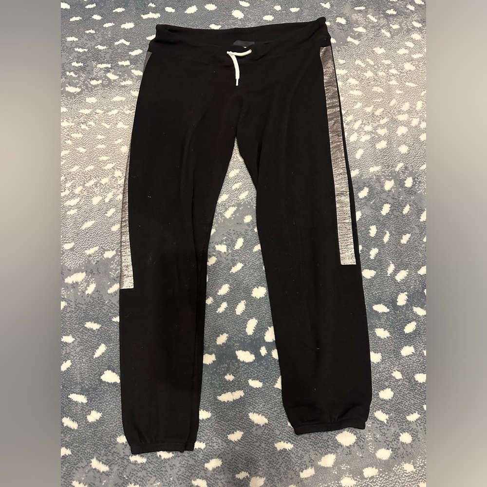 Monrow Black Apparel